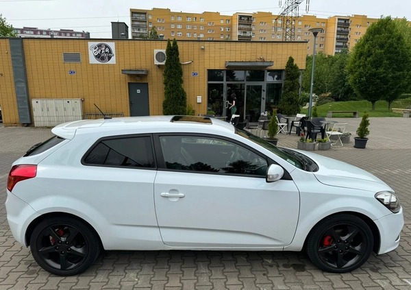 Kia Ceed cena 18000 przebieg: 253000, rok produkcji 2011 z Warszawa małe 137